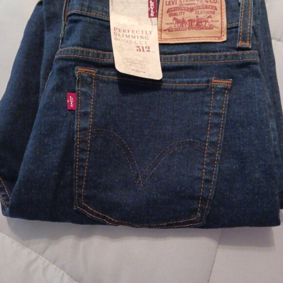 Misses 14 M levis 512 bootcut jeans - Picture 4 of 4